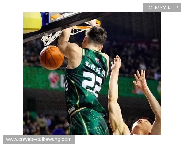 洛夫顿状态低迷遭教练弃用上海男篮或重组外援阵容迎战新挑战
